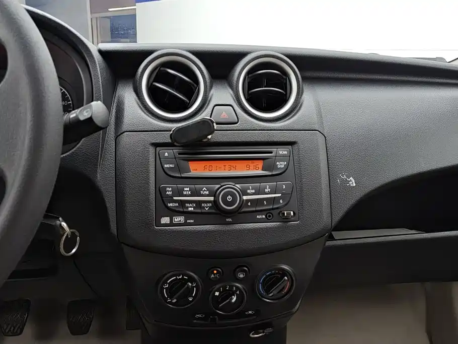 Venucia R30 — миниатюра 13
