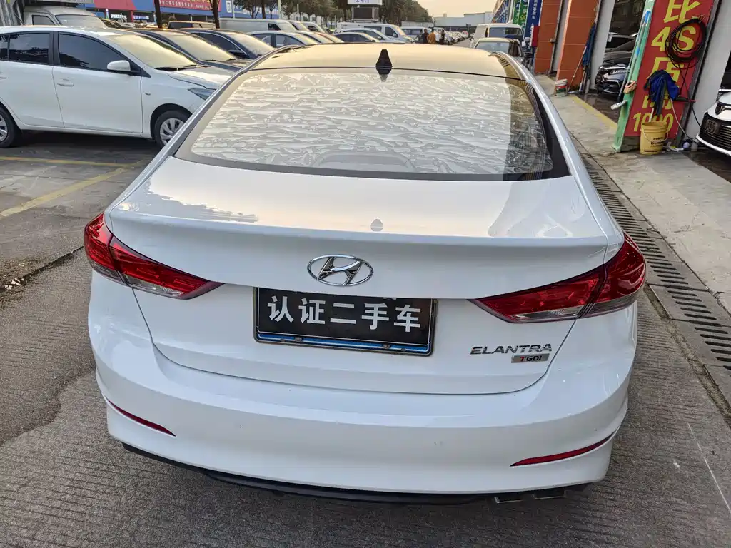 Hyundai Elantra 2019 1.4T DCT