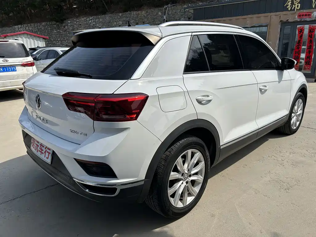 Volkswagen T-Roc — миниатюра 7