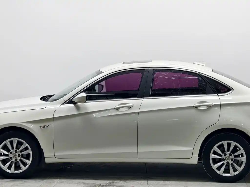 BAIC Senova D50 — миниатюра 7