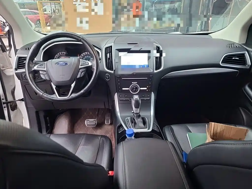 Ford Edge — миниатюра 5