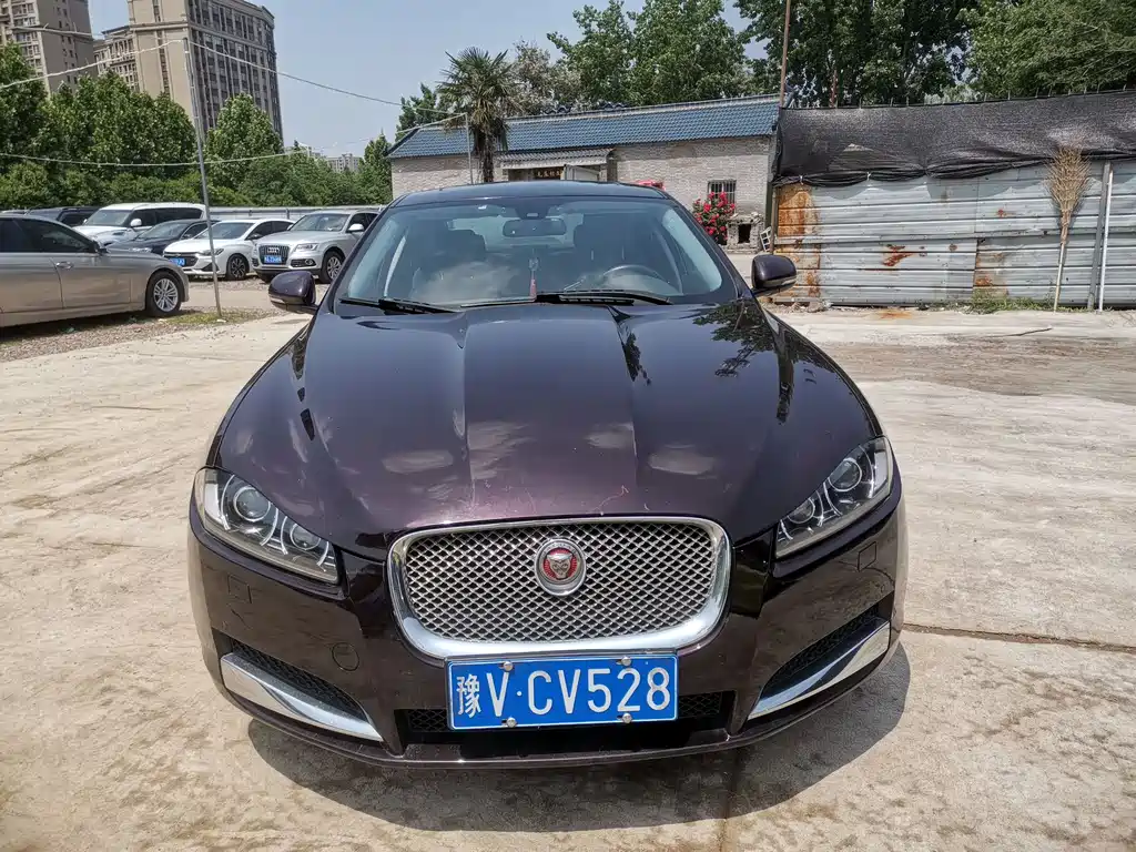 Jaguar XF 2015