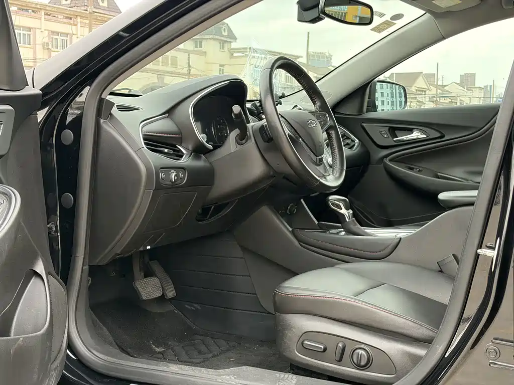 Chevrolet Malibu XL — миниатюра 7