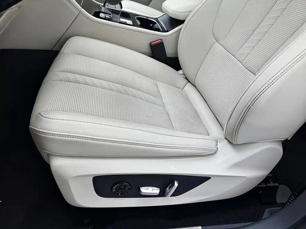 Li Auto Li ONE — миниатюра 20