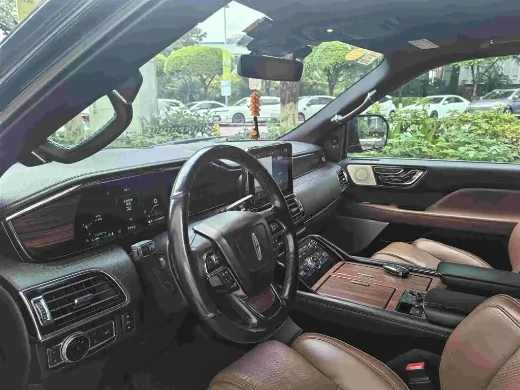 Lincoln Navigator 2018 3.5T V