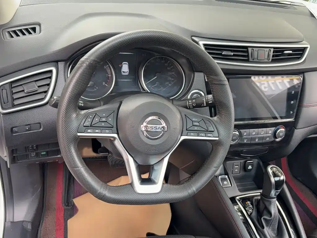 Nissan Qashqai — миниатюра 4
