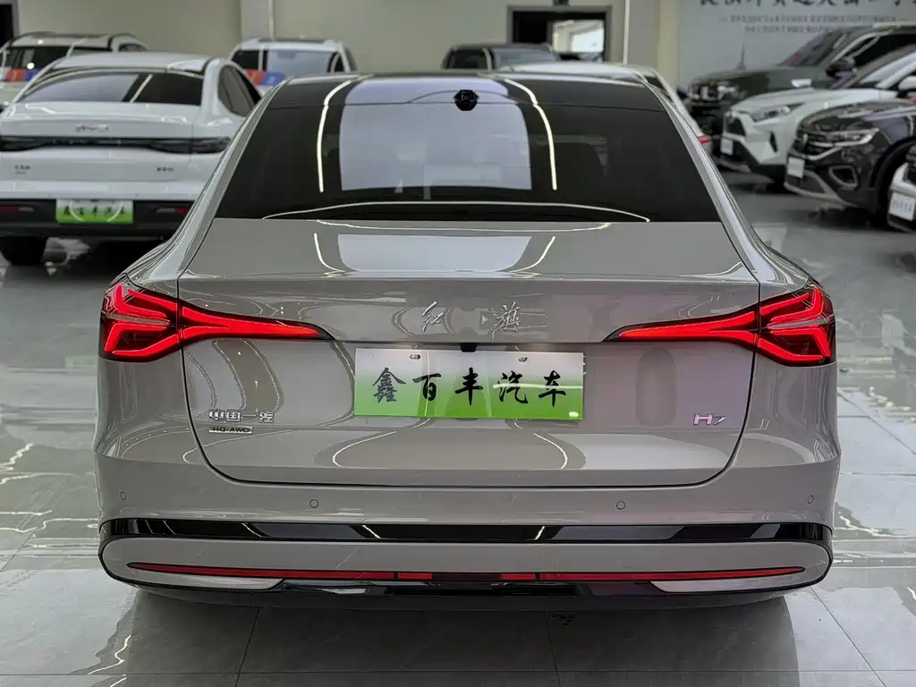 Hongqi 红旗H7 PHEV — миниатюра 8
