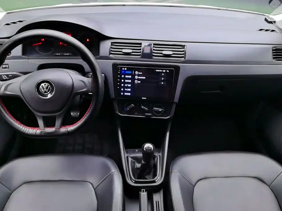 Volkswagen Santana — миниатюра 12