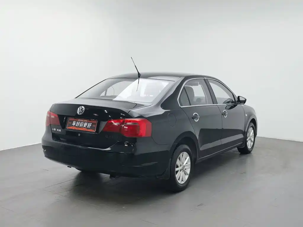 Volkswagen Jetta — миниатюра 2