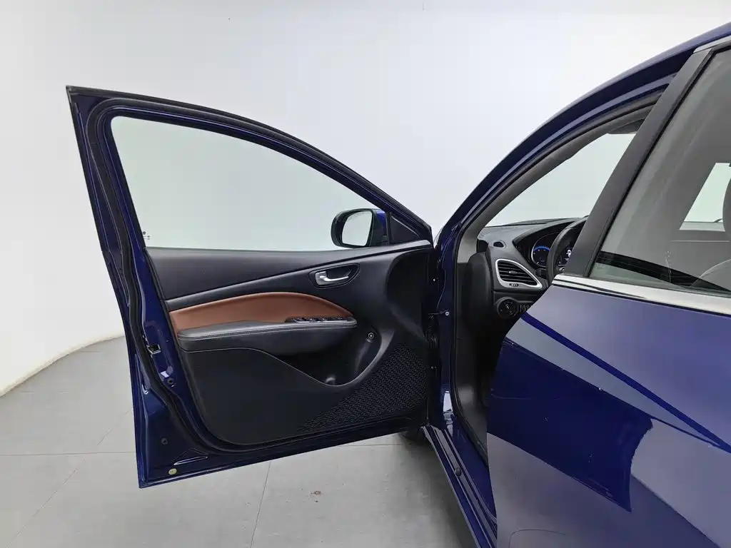 Fiat Viaggio — миниатюра 8