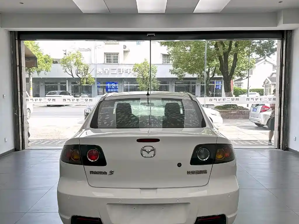 Mazda 3 — миниатюра 8