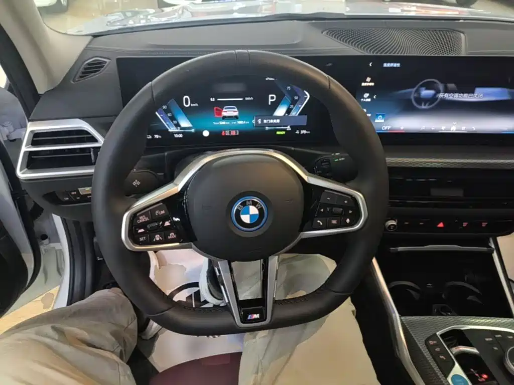 BMW i3 — миниатюра 11