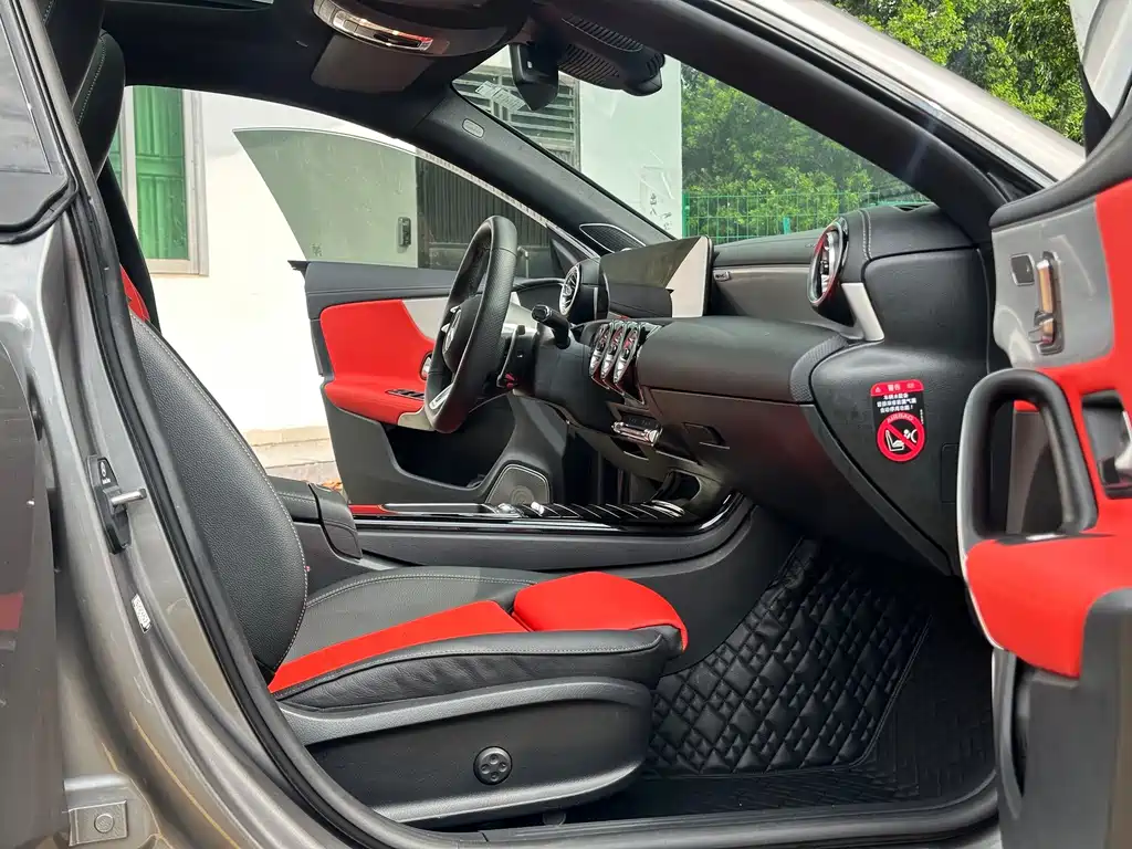 Mercedes-Benz CLA AMG — миниатюра 7