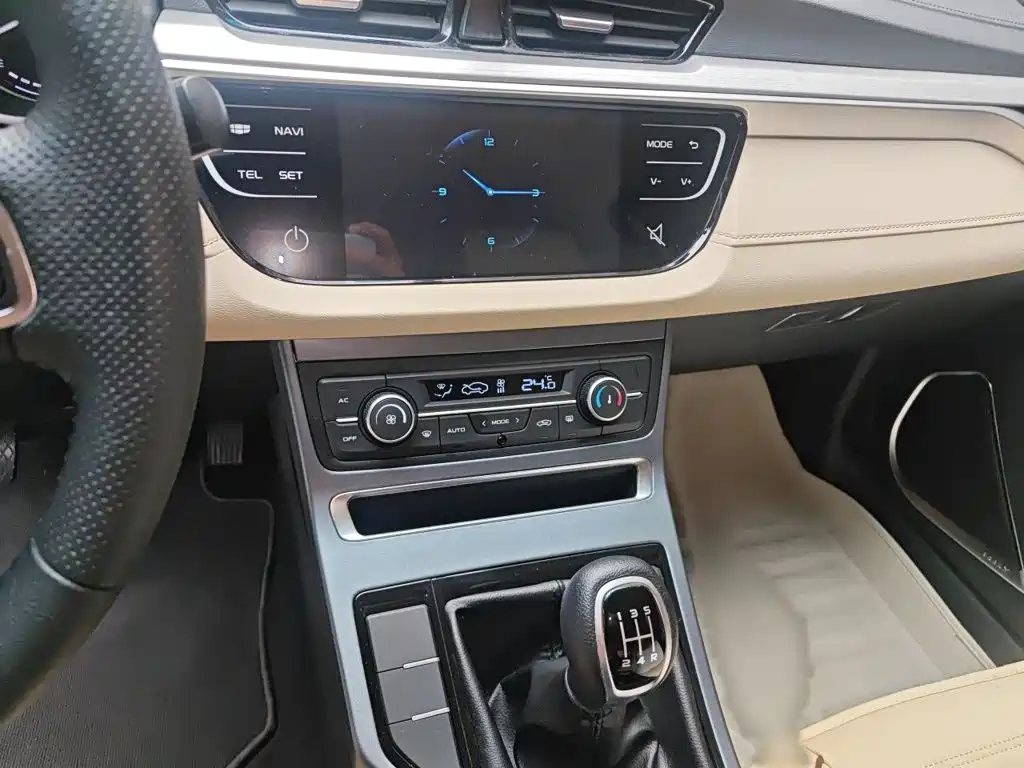 Geely Emgrand — миниатюра 6