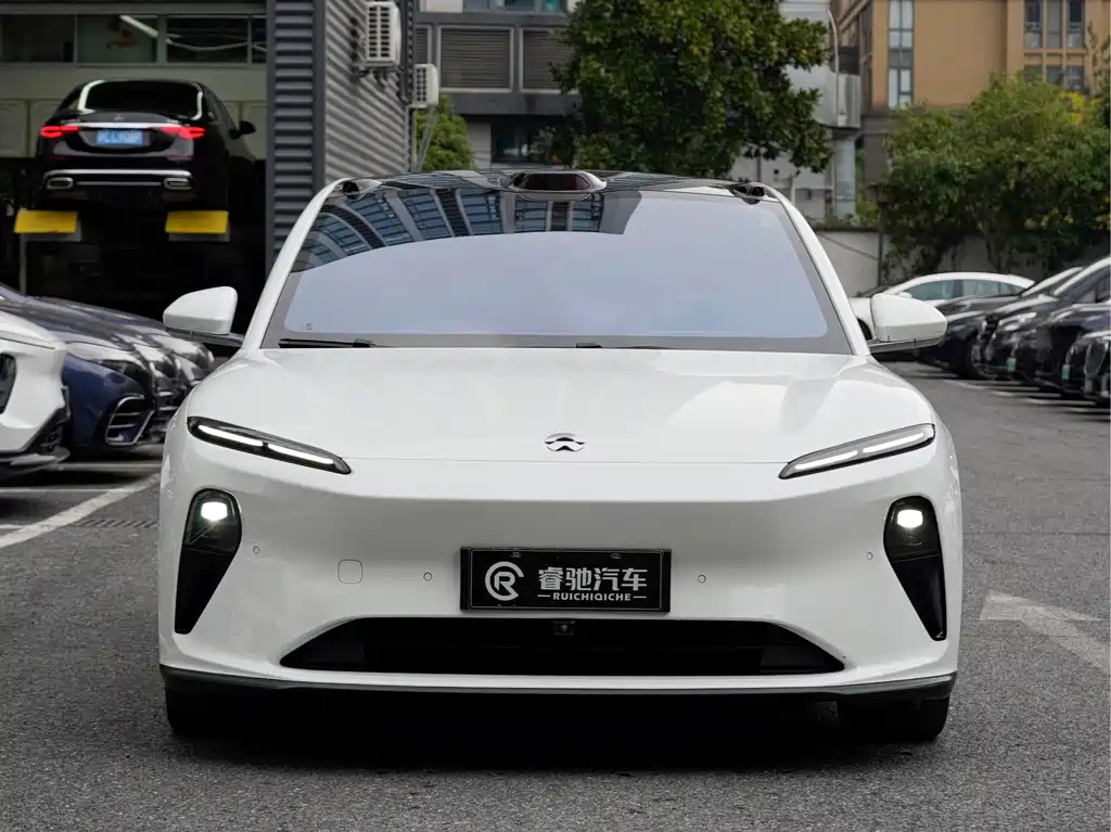 NIO ET5 — миниатюра 2