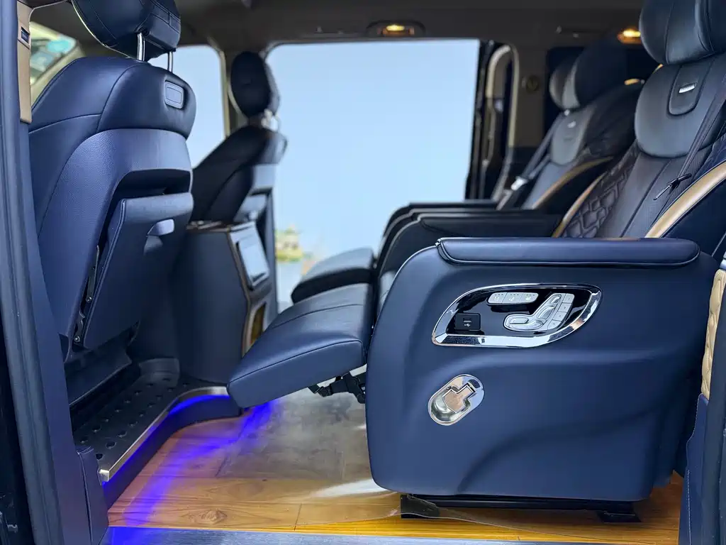Mercedes-Benz V-Class — миниатюра 15