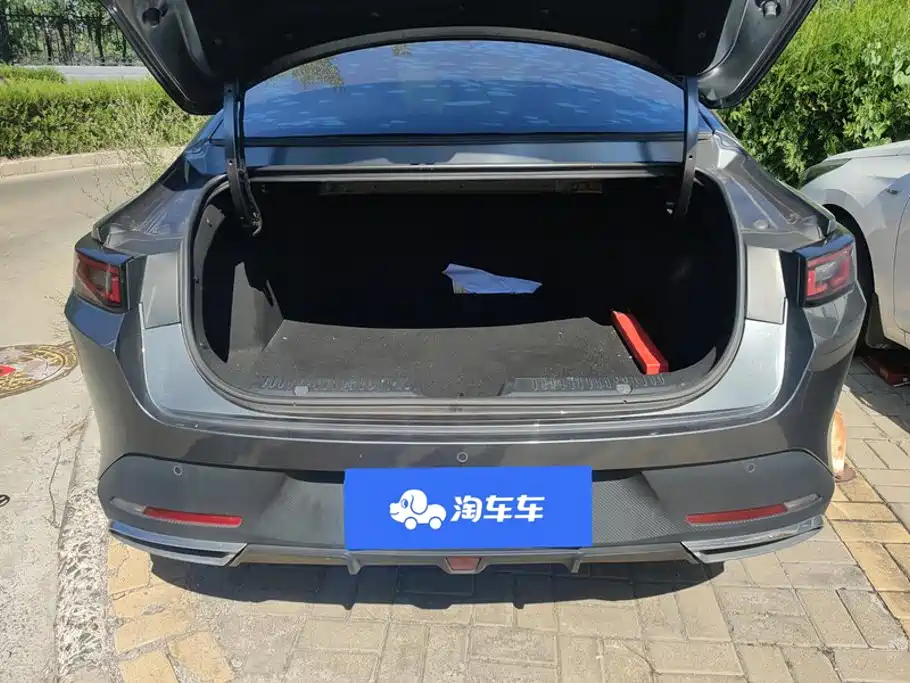 Changan Yida — миниатюра 4
