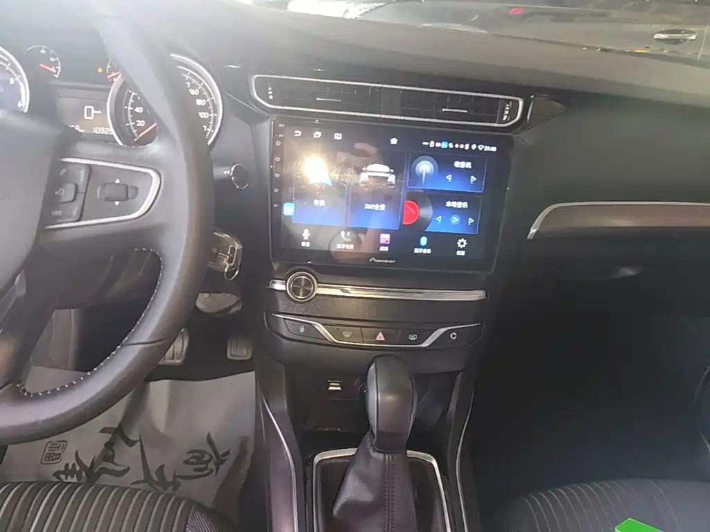 Peugeot 408 — миниатюра 13