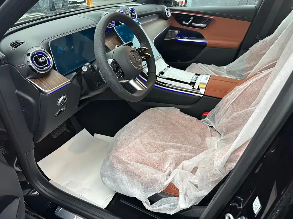 Mercedes-Benz GLC 2026 GLC 300 L 4MATIC 5 мест