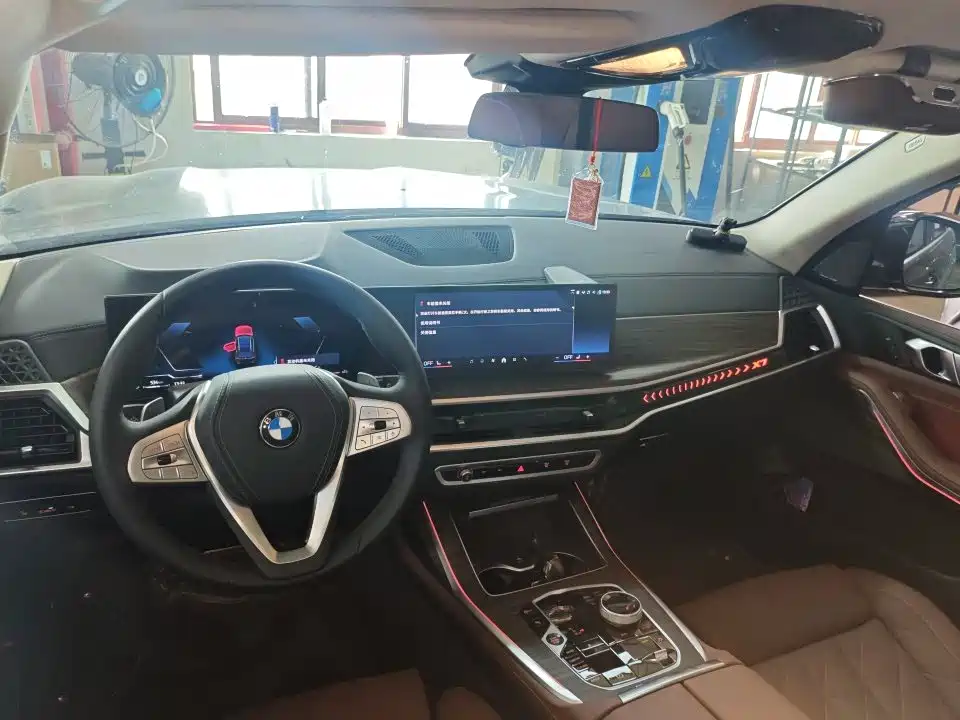 BMW X7 — миниатюра 3
