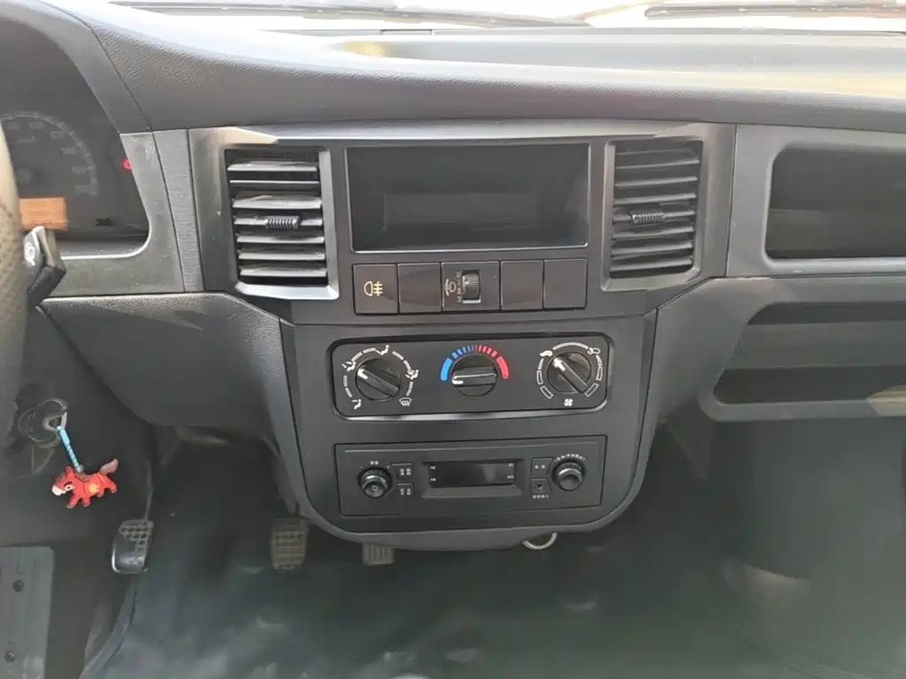 Wuling Zhiguang — миниатюра 13