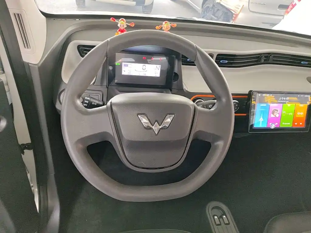 Wuling MINIEV — миниатюра 11