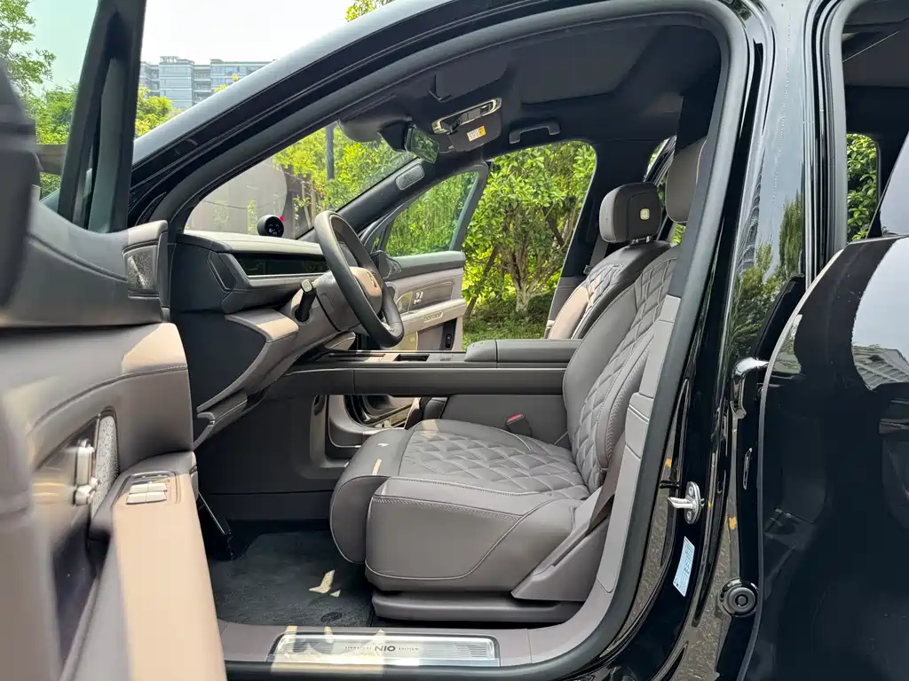 NIO ES8 2026 мест Executive