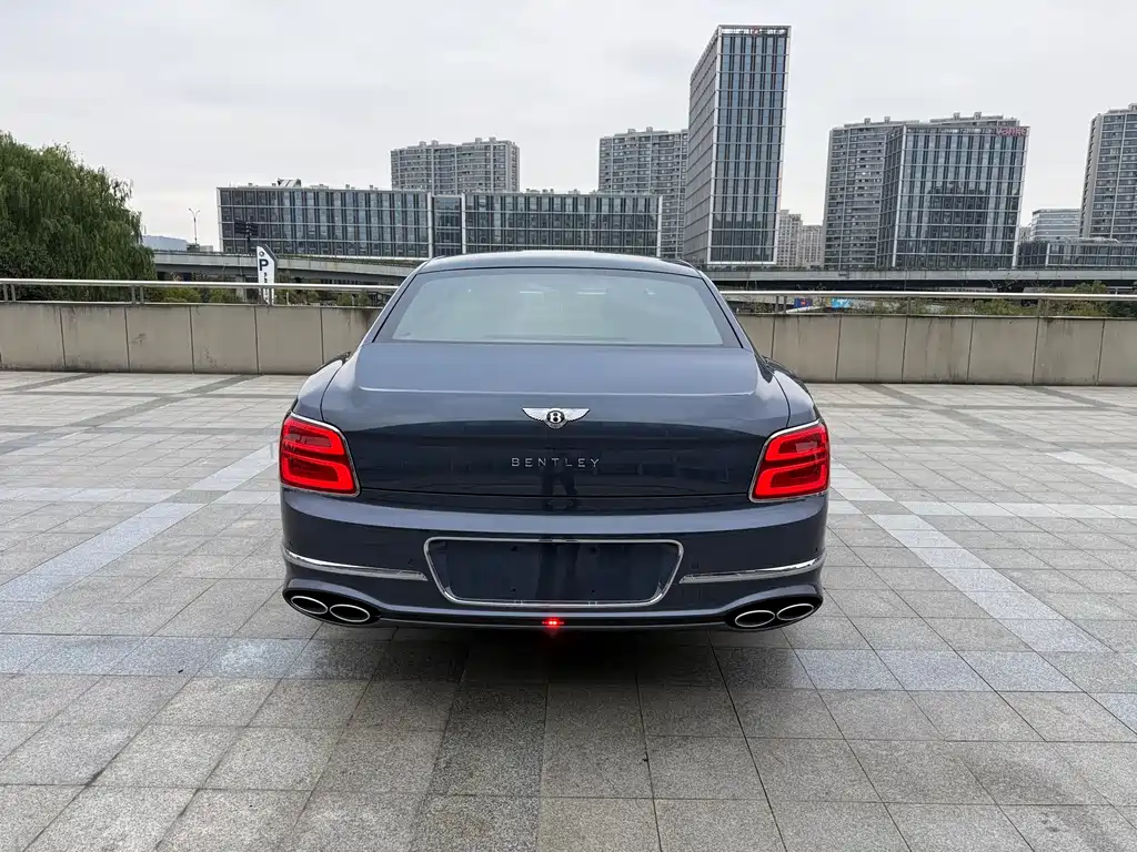 BENTLEY FLYING SPUR PLUG IN HYBRID