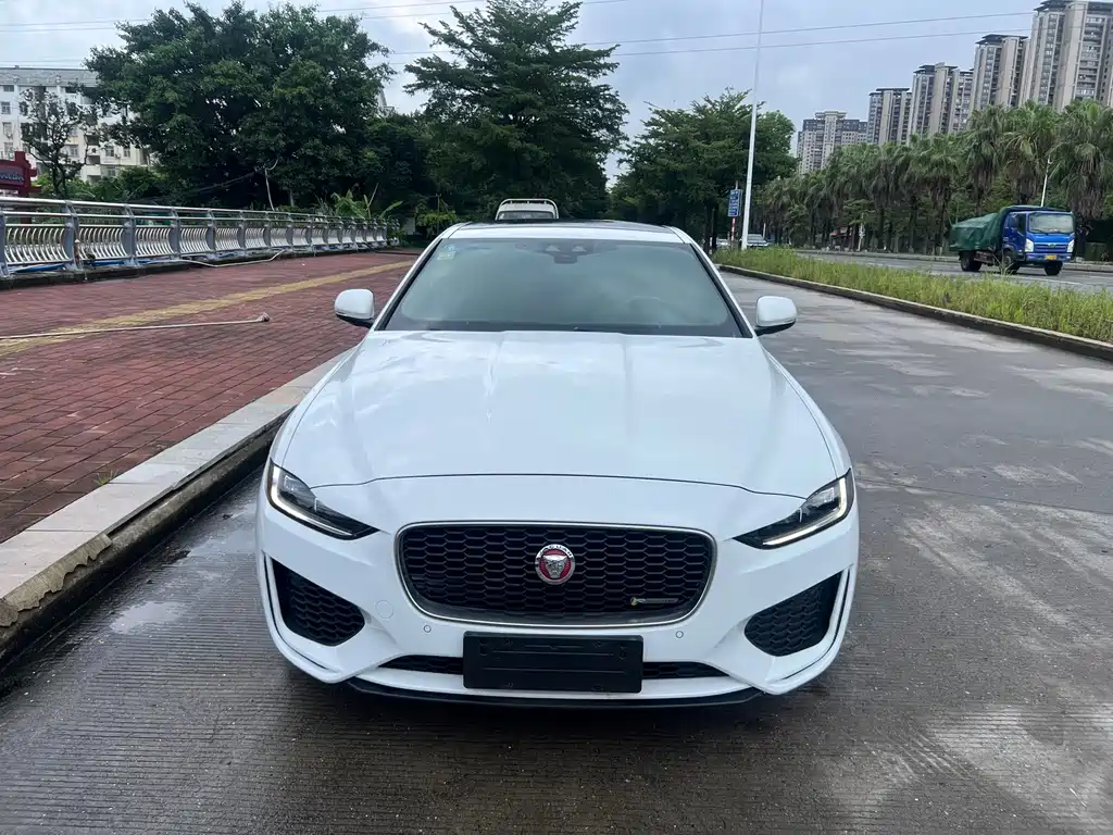 Jaguar XEL — миниатюра 2