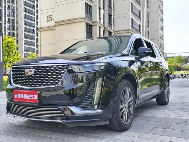 Cadillac XT 6 2021 2.0 T 4 WD — фото 1