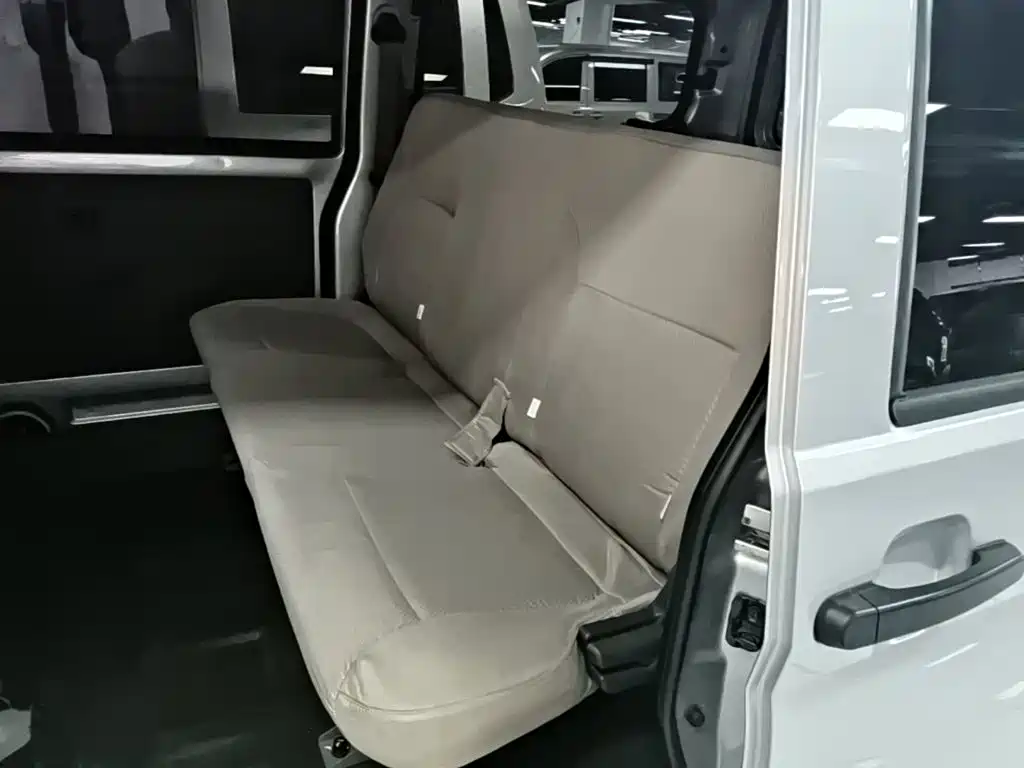 Wuling Rongguang S — миниатюра 17