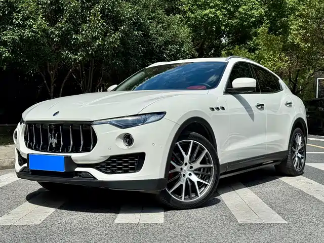 MASERATI LEVANTE 2017