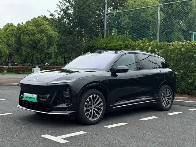 2025 Nio ES6