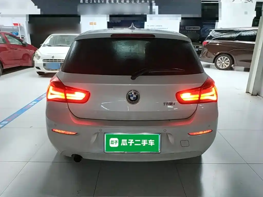 BMW 1 Series (Import) — миниатюра 6