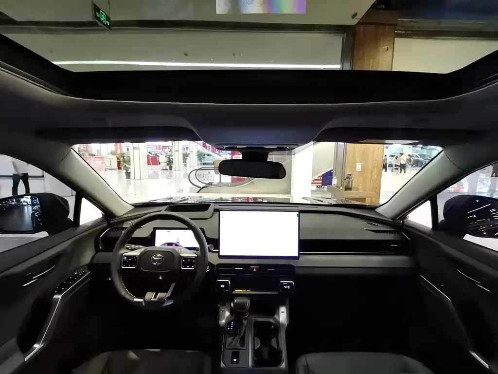 Toyota Wildlander — миниатюра 11