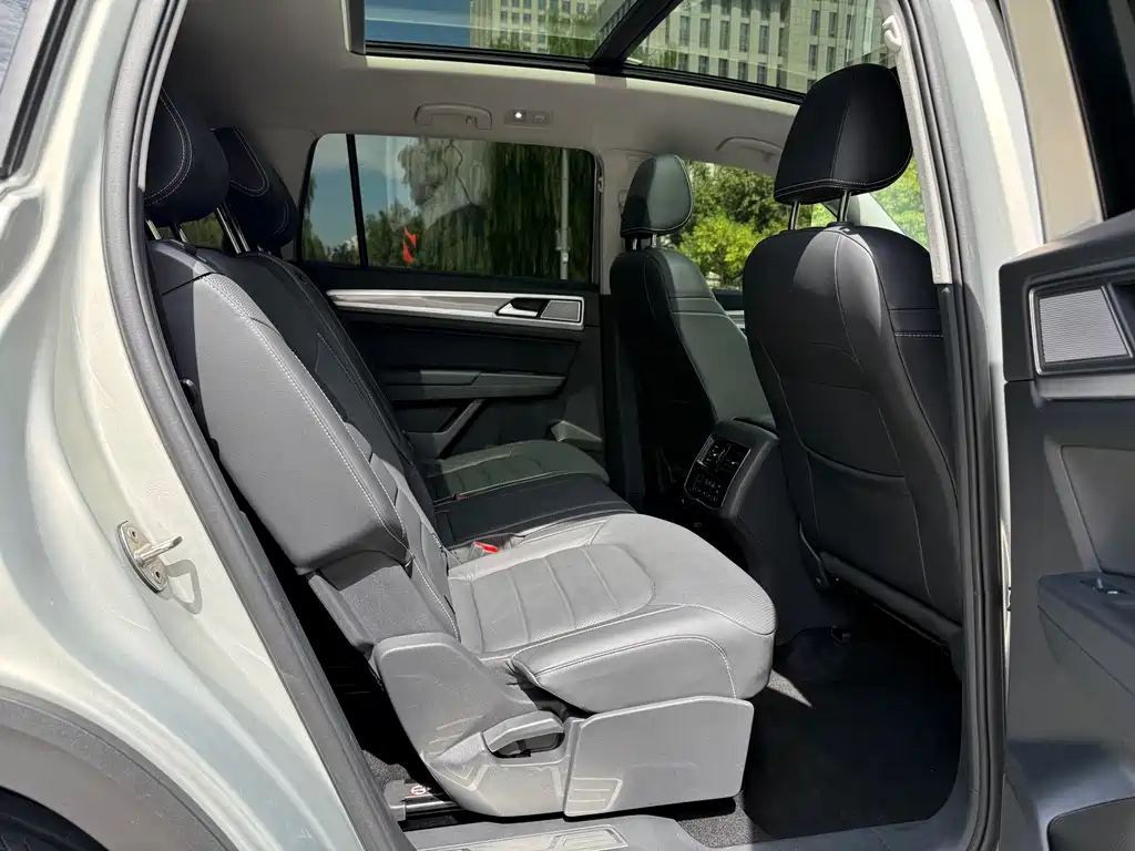 Volkswagen Teramont — миниатюра 14