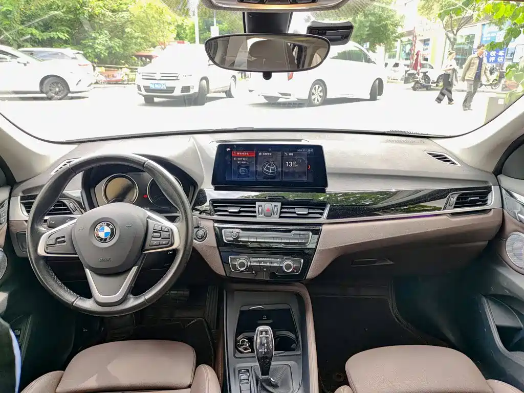 BMW X1 — миниатюра 10