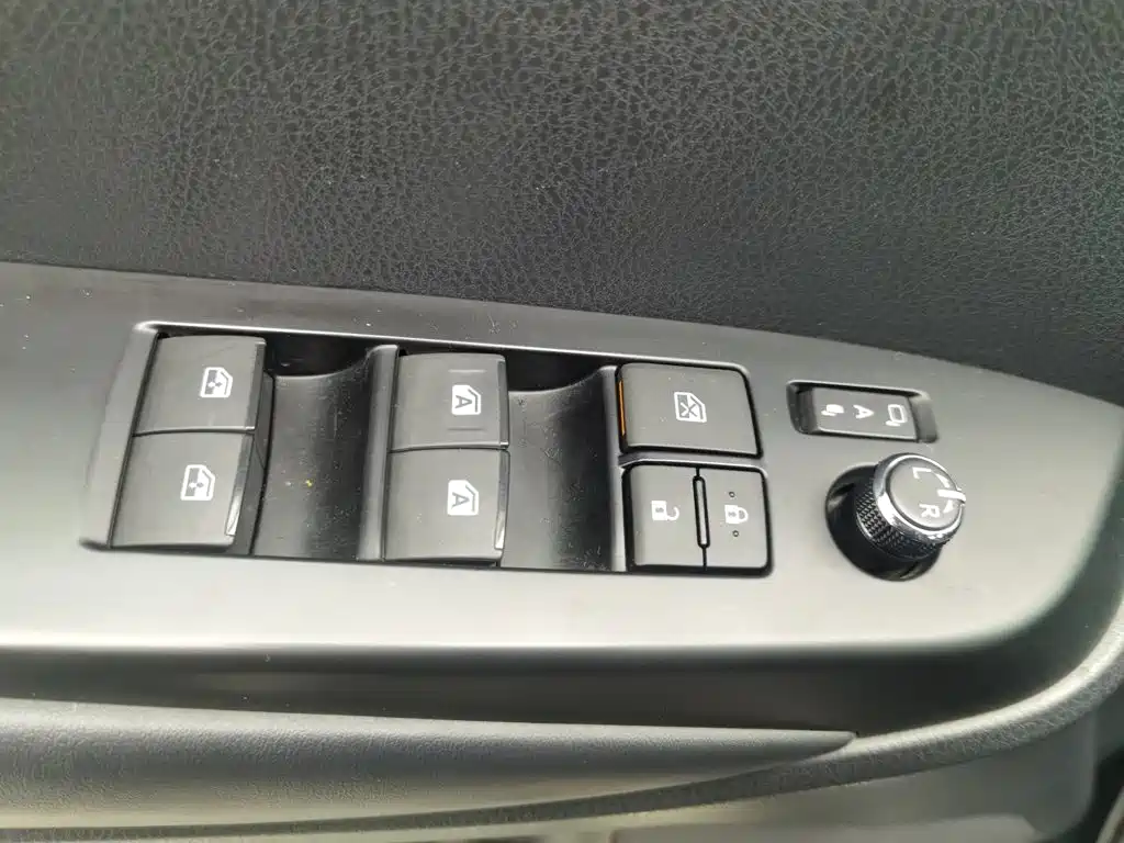 Toyota Highlander — миниатюра 9