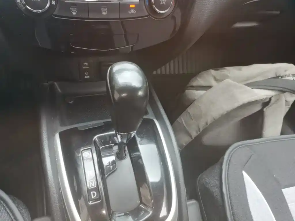 Nissan Qashqai — миниатюра 14