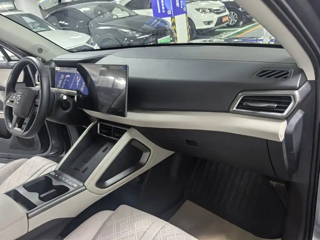 BYD Yuan UP — миниатюра 16
