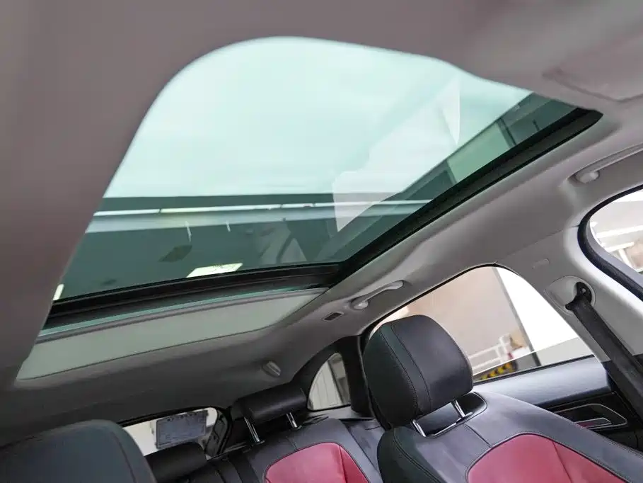 Jaguar F-PACE — миниатюра 13