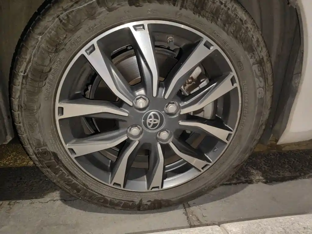 Toyota Yaris L — миниатюра 24