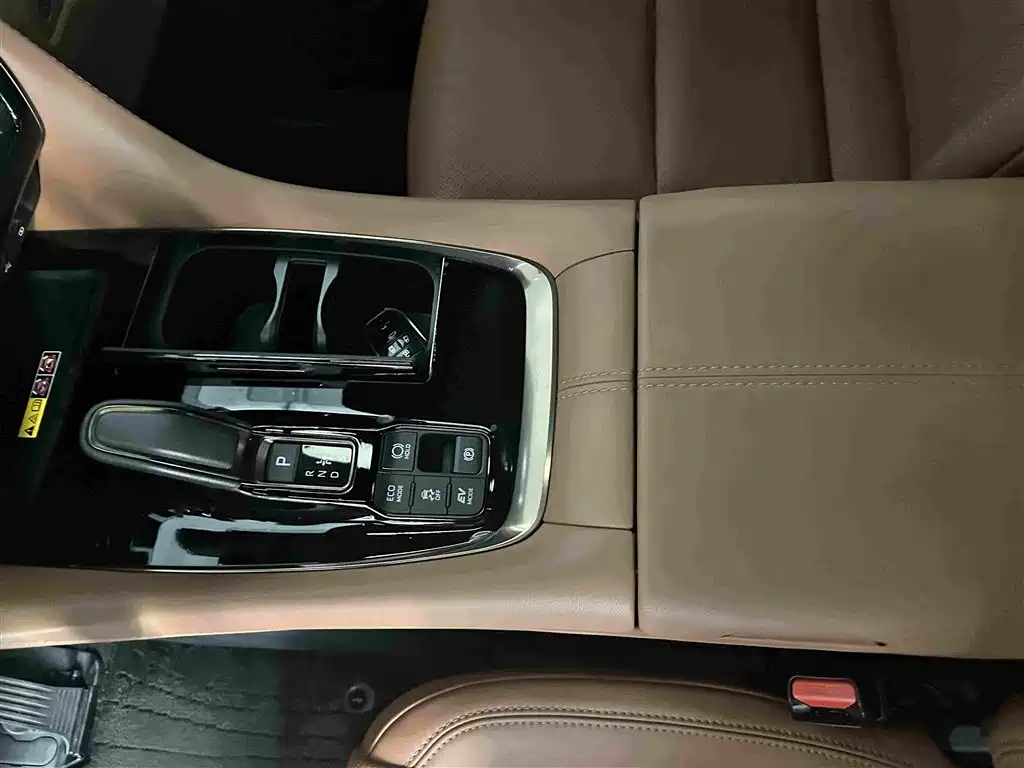 Toyota Vellfire — миниатюра 7