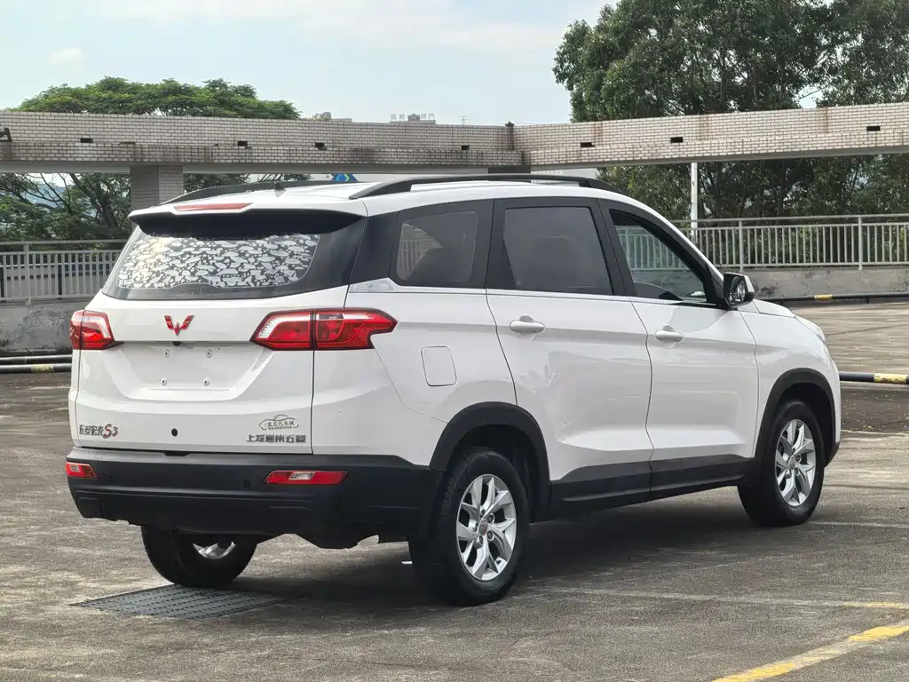 WULING WULING HONGGUANG S3
