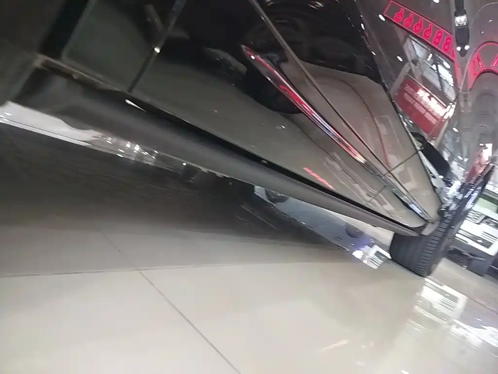 Li Auto Li L8 — миниатюра 21