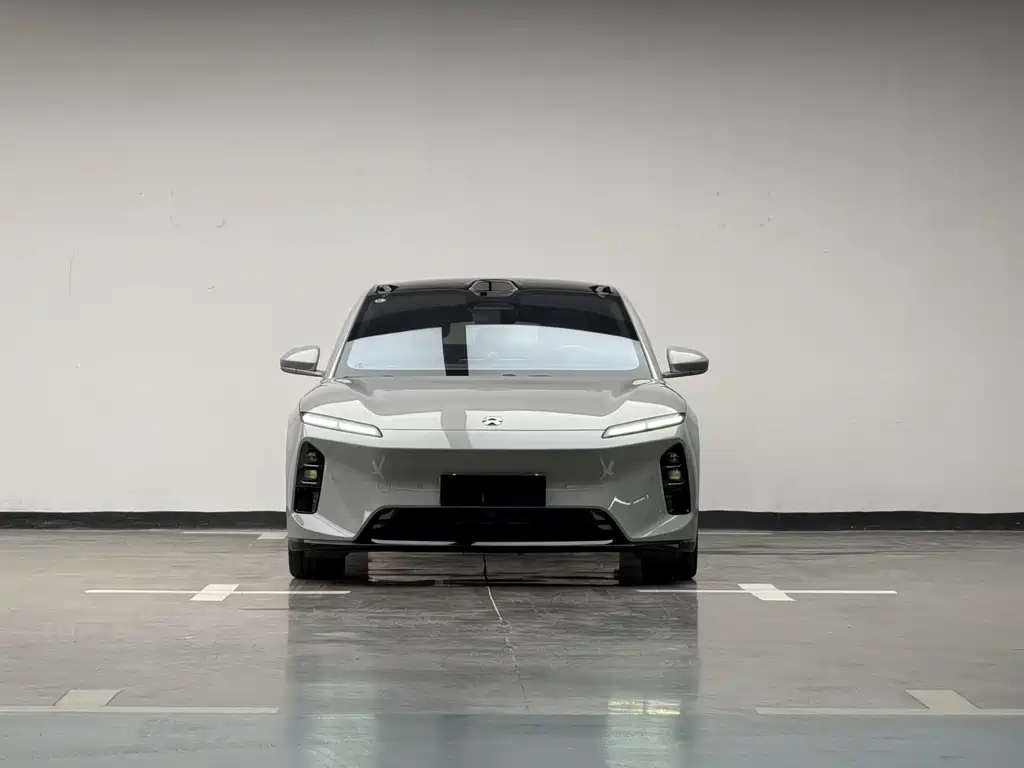 NIO ET5T — миниатюра 2