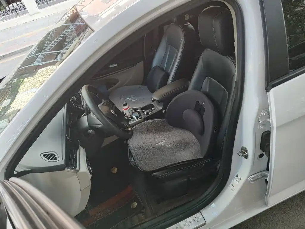 Buick Verano — миниатюра 16