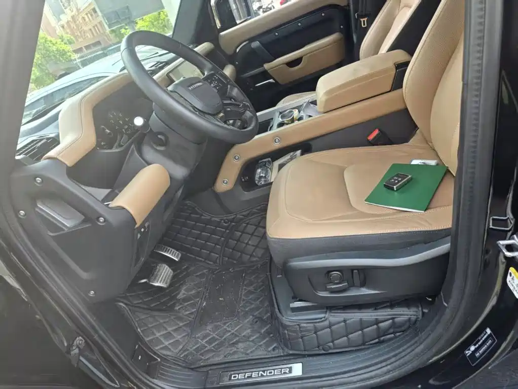 Land Rover Defender — миниатюра 9