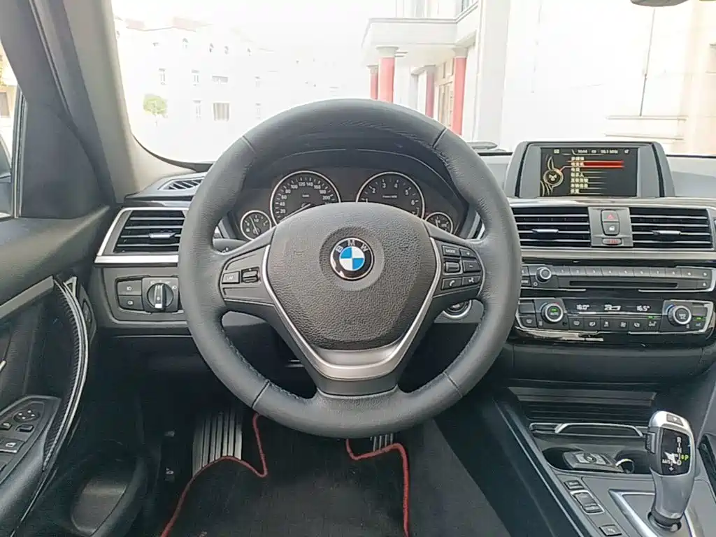 BMW 3 Series — миниатюра 11
