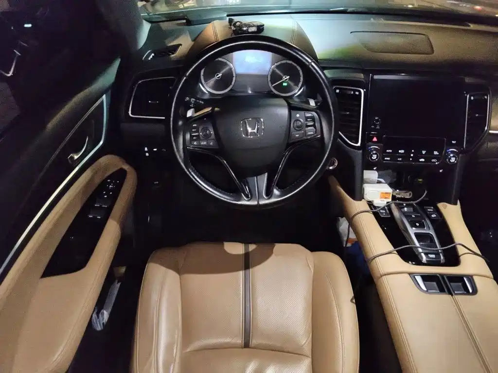 Honda UR-V — миниатюра 6